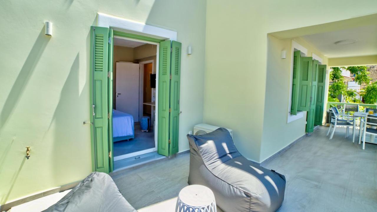 Corali Suites Andros Mpatsi Eksteriør billede