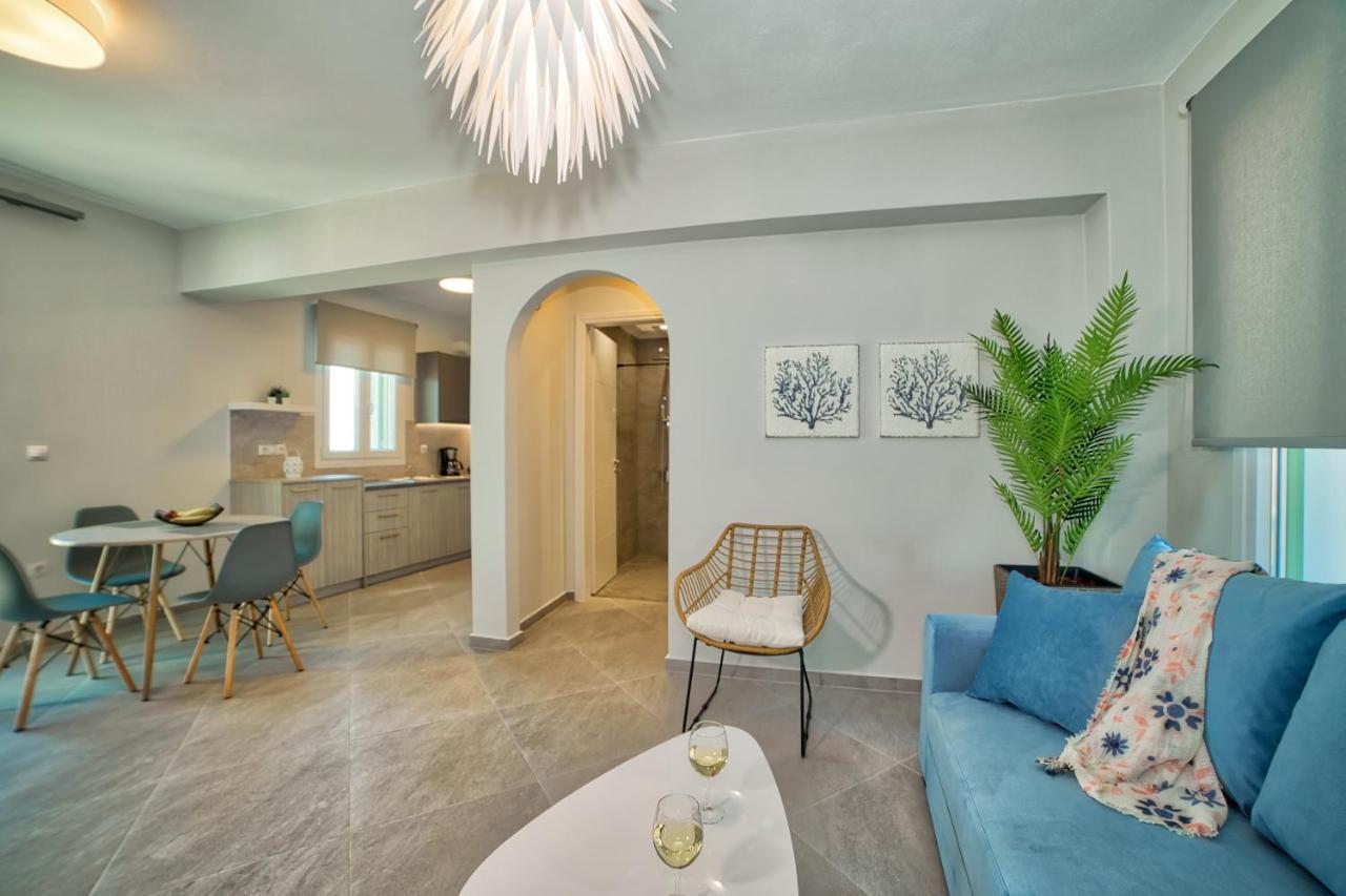 Corali Suites Andros Mpatsi Eksteriør billede