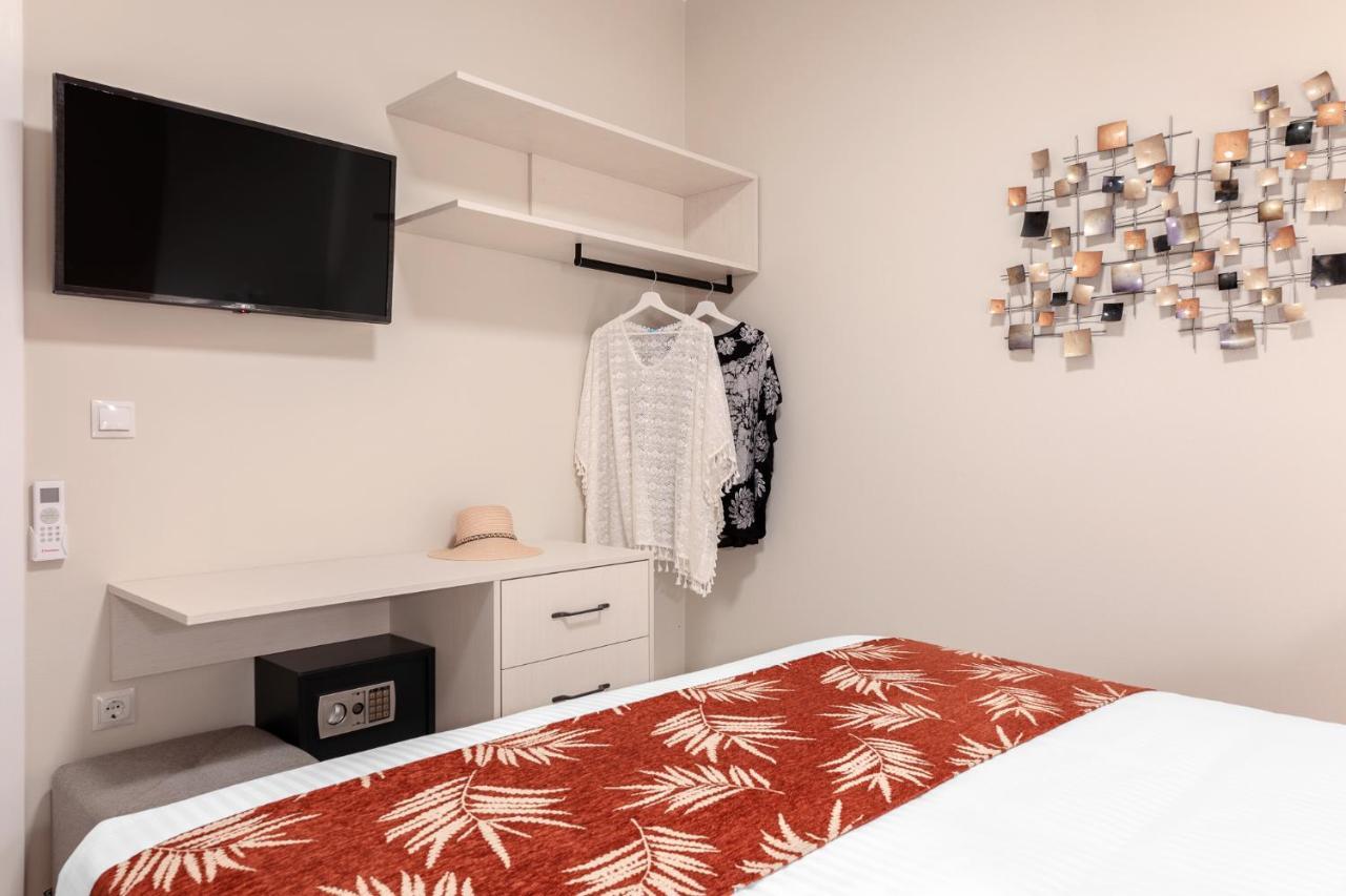 Corali Suites Andros Mpatsi Eksteriør billede