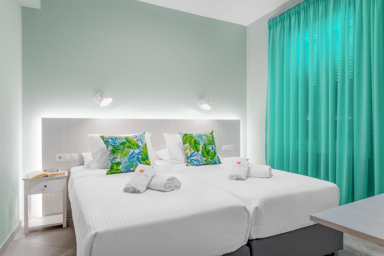 Corali Suites Andros Mpatsi Eksteriør billede