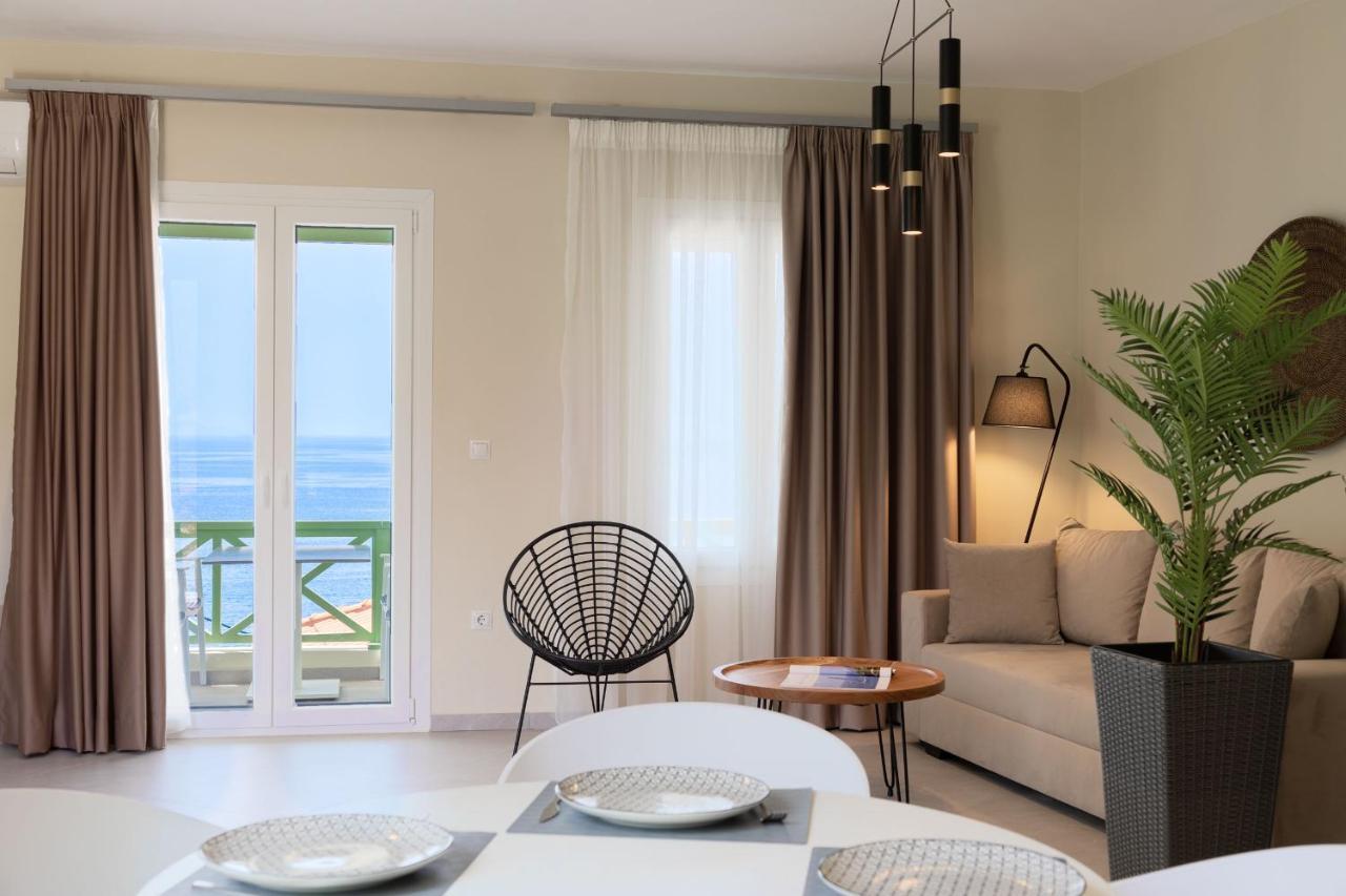 Corali Suites Andros Mpatsi Eksteriør billede
