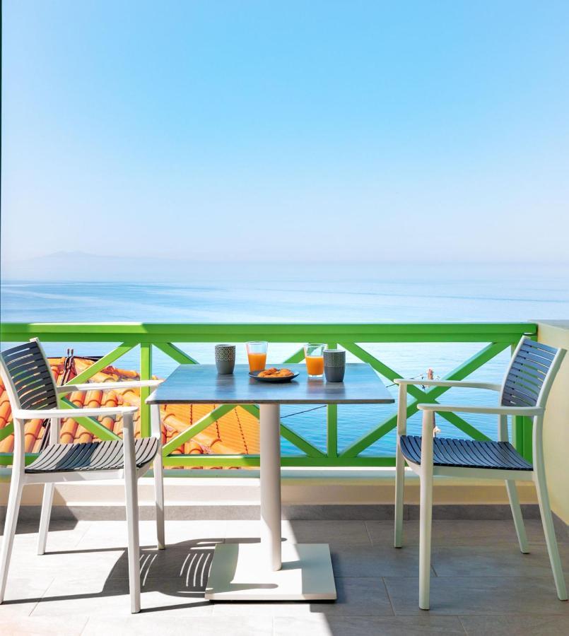 Corali Suites Andros Mpatsi Eksteriør billede